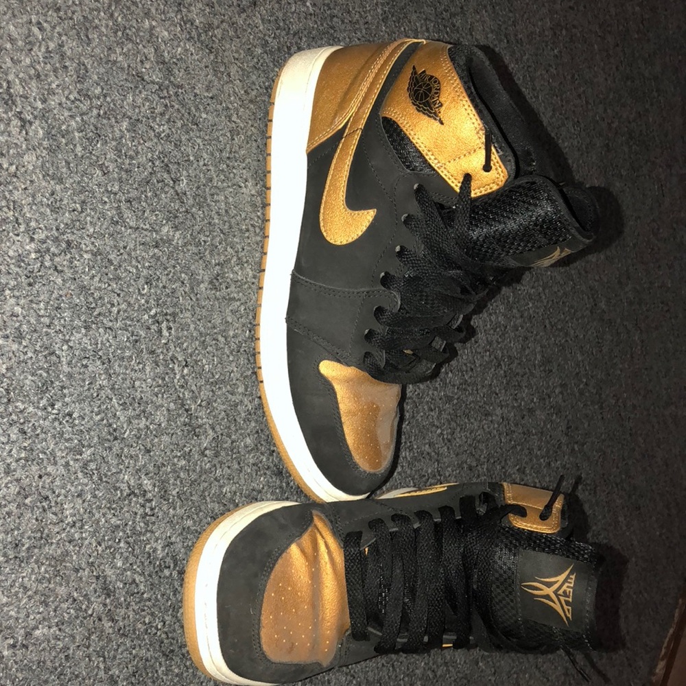 Jordan 1 Retro Melo PE